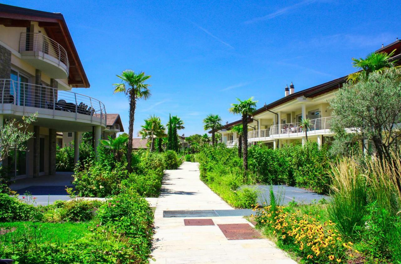 Sky Fort Garda View Сирмионе Экстерьер фото